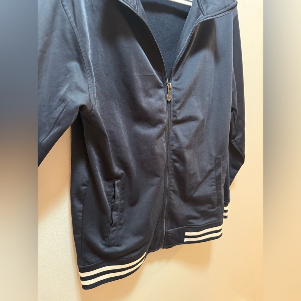 Classic Black Women's Jacket - Picture 3 of 5